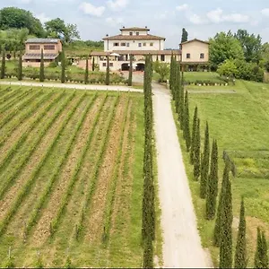  Alloggio per agriturismo Fattoria Casagrande Italia